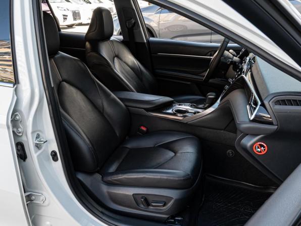 Toyota Camry VIII (XV70) с пробегом 2019 года, цена 2 690 000 рублей, 124202 км, седан, Автокод Объявления