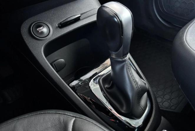 Renault Kaptur I с пробегом 2018 года, цена 1 345 000 рублей, 77689 км, внедорожник, Автокод Объявления