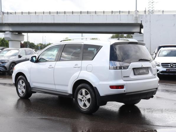 Mitsubishi Outlander II Рестайлинг с пробегом 2010 года, цена 1 270 000 рублей, 124172 км, внедорожник, Автокод Объявления