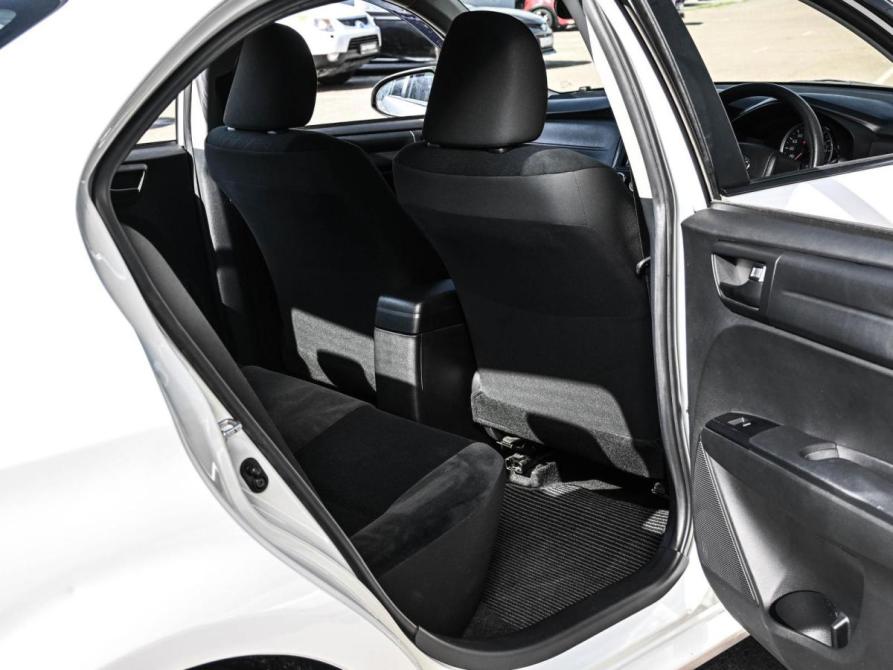 Toyota Corolla XI (E160 E170) Рестайлинг 2 Новороссийск  - изображение 11