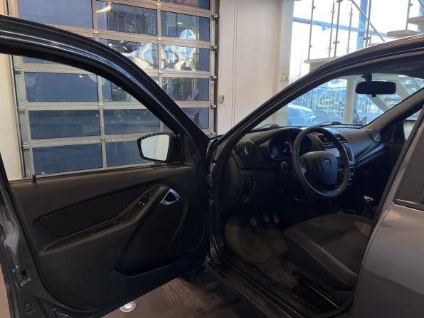 Lada (ВАЗ) Granta I Рестайлинг с пробегом 2022 года, цена 930 000 рублей, 58840 км, лифтбек, Автокод Объявления