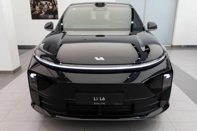 Новый Li Auto (Lixiang) L6 2025 года, цена 9 249 000 рублей, внедорожник, Автокод Объявления