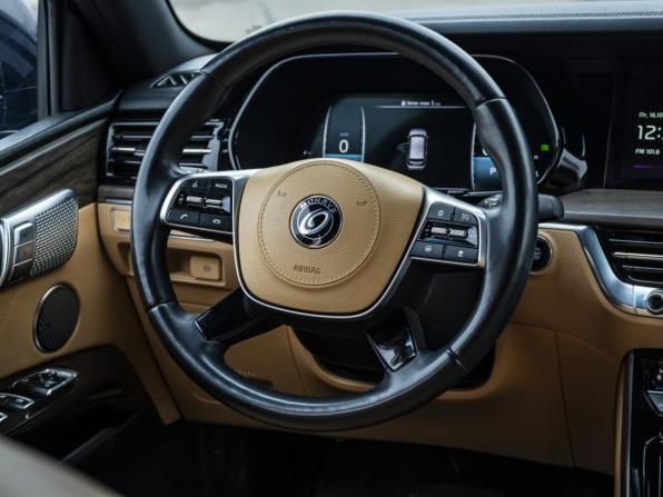 Kia Mohave I Рестайлинг 2 с пробегом 2019 года, цена 4 449 000 рублей, 91500 км, внедорожник, Автокод Объявления