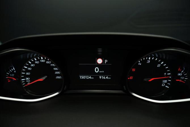 Peugeot 308 II Рестайлинг с пробегом 2018 года, цена 1 690 000 рублей, 149447 км, универсал, Автокод Объявления
