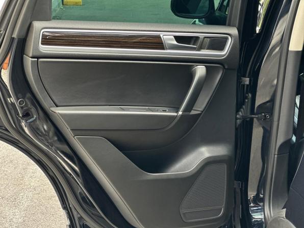 Volkswagen Touareg II Рестайлинг с пробегом 2015 года, цена 3 100 000 рублей, 101000 км, внедорожник, Автокод Объявления