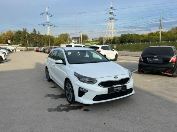 Kia Ceed III с пробегом 2018 года, цена 1 560 000 рублей, 126372 км, универсал, Автокод Объявления