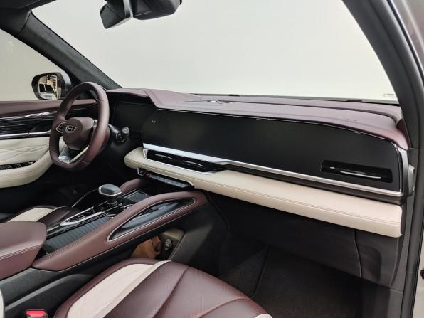 Geely Monjaro I с пробегом 2023 года, цена 3 500 000 рублей, 18395 км, внедорожник, Автокод Объявления