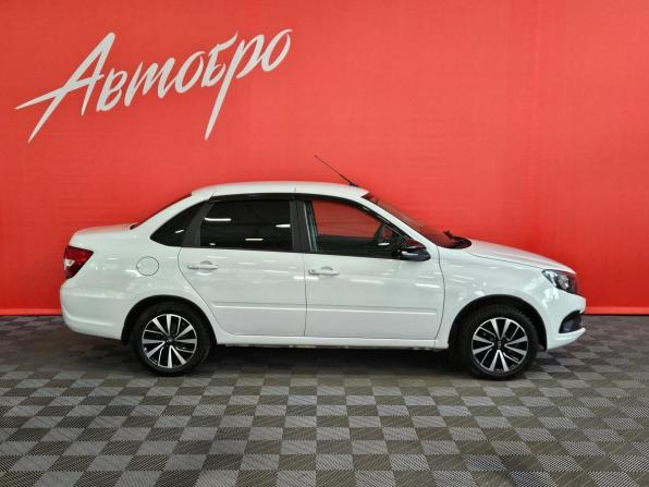Lada (ВАЗ) Granta I Рестайлинг с пробегом 2023 года, цена 899 000 рублей, 39265 км, седан, Автокод Объявления