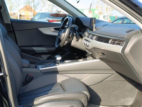 Audi A4 V (B9) с пробегом 2019 года, цена 2 599 000 рублей, 110015 км, седан, Автокод Объявления