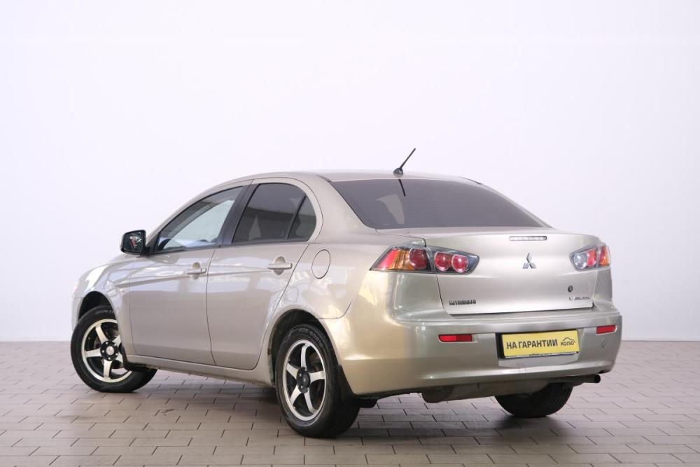 Mitsubishi Lancer X Омск  - изображение 5