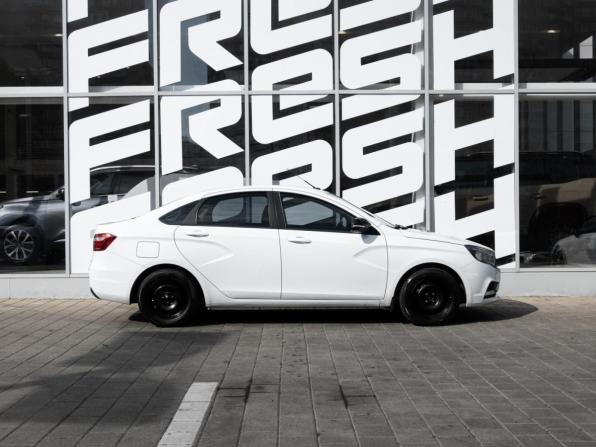 Lada (ВАЗ) Vesta I с пробегом 2018 года, цена 900 000 рублей, 111467 км, седан, Автокод Объявления