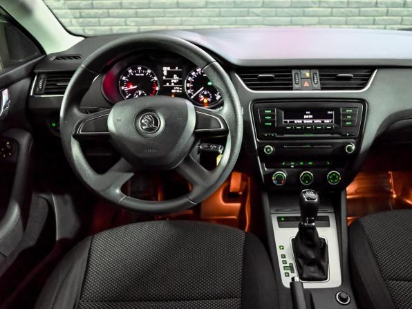 Skoda Octavia III (A7) с пробегом 2013 года, цена 1 250 000 рублей, 165671 км, лифтбек, Автокод Объявления