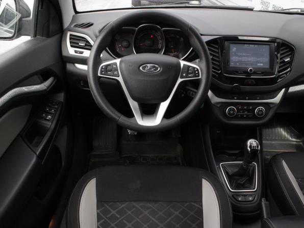 Lada (ВАЗ) Vesta I с пробегом 2018 года, цена 999 000 рублей, 115000 км, седан, Автокод Объявления