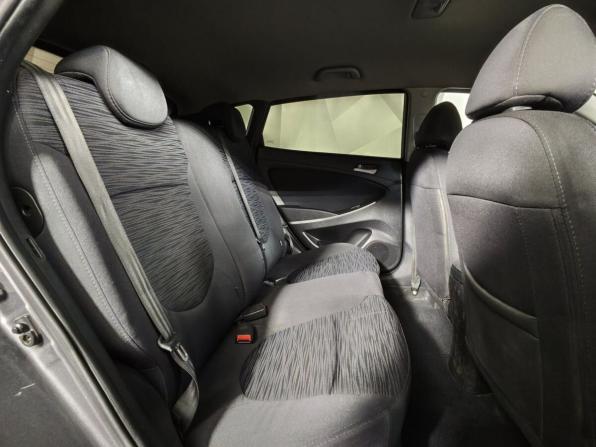 Hyundai Solaris I Рестайлинг с пробегом 2015 года, цена 973 000 рублей, 129007 км, хэтчбек, Автокод Объявления