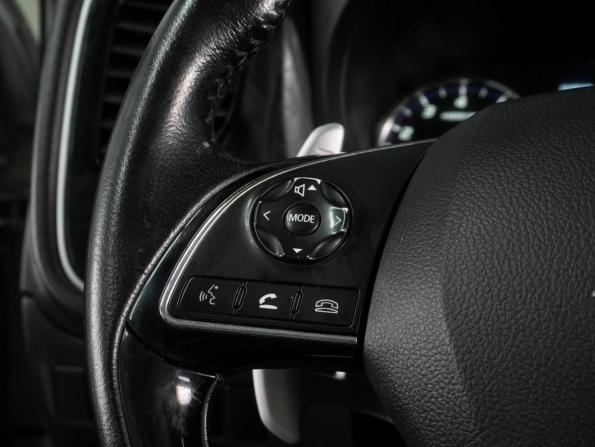 Mitsubishi Outlander III Рестайлинг 2 с пробегом 2016 года, цена 1 685 000 рублей, 222117 км, внедорожник, Автокод Объявления