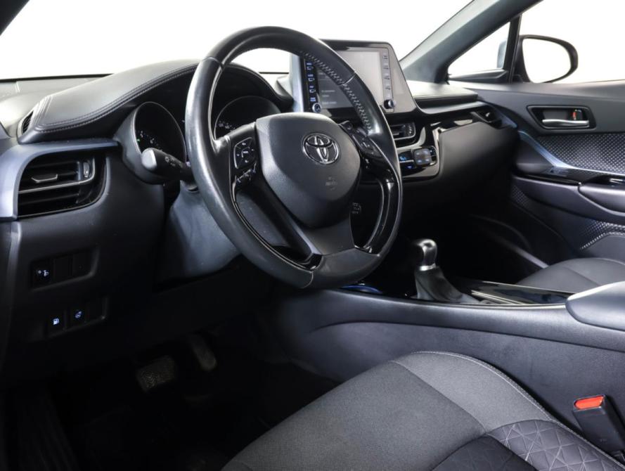 Toyota C-HR I Рестайлинг Москва  - изображение 14