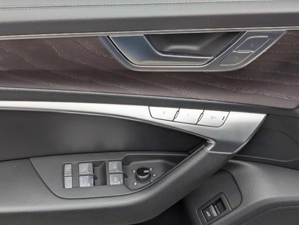 Audi A6 V (C8) Рестайлинг с пробегом 2023 года, цена 5 497 000 рублей, 35754 км, седан, Автокод Объявления