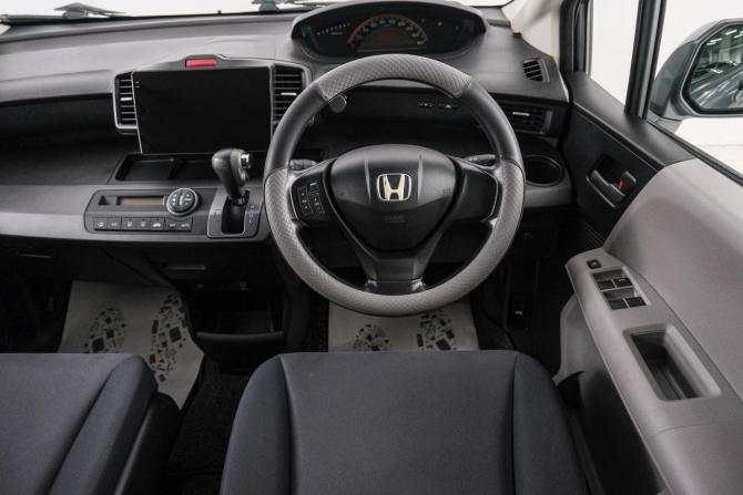Honda Freed I с пробегом 2010 года, цена 1 069 000 рублей, 158000 км, компактвэн, Автокод Объявления