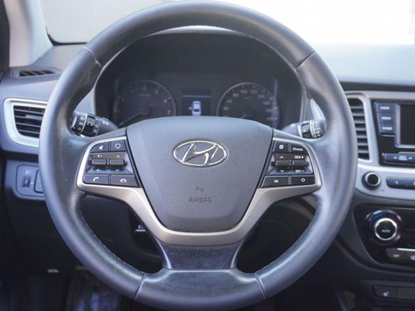 Hyundai Solaris II с пробегом 2019 года, цена 1 170 000 рублей, 219354 км, седан, Автокод Объявления