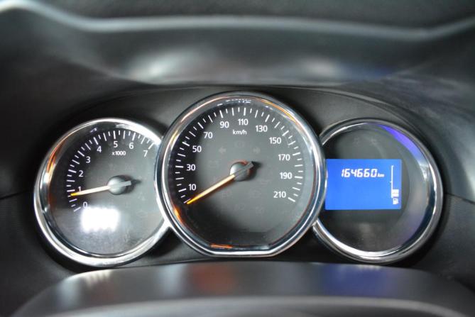 Renault Duster I Рестайлинг с пробегом 2015 года, цена 1 199 000 рублей, 164000 км, внедорожник, Автокод Объявления