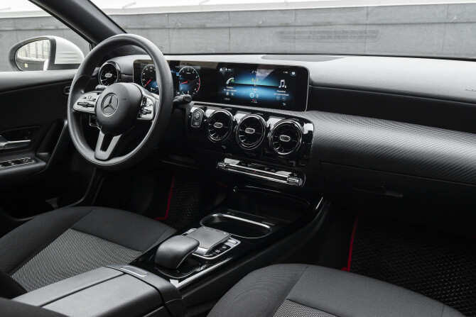 Mercedes-Benz A-Класс IV (W177) с пробегом 2019 года, цена 2 370 000 рублей, 98173 км, хэтчбек, Автокод Объявления
