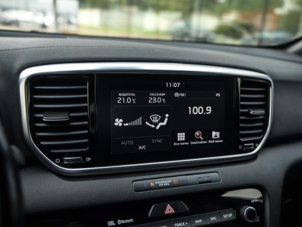 Kia Sportage IV Рестайлинг с пробегом 2018 года, цена 2 239 000 рублей, 95890 км, внедорожник, Автокод Объявления