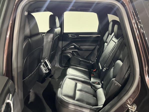 Porsche Cayenne II Рестайлинг (958) с пробегом 2016 года, цена 3 399 000 рублей, 254034 км, внедорожник, Автокод Объявления