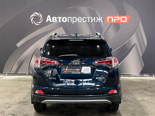 Toyota RAV4 IV (XA40) Рестайлинг с пробегом 2018 года, цена 2 295 000 рублей, 177234 км, внедорожник, Автокод Объявления