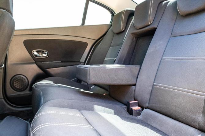 Renault Fluence I Рестайлинг с пробегом 2014 года, цена 719 000 рублей, 213142 км, седан, Автокод Объявления