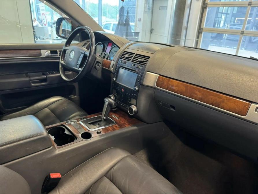 Volkswagen Touareg I Рестайлинг Подольск  - изображение 8