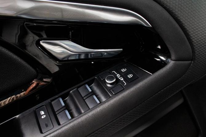 Land Rover Range Rover Evoque II с пробегом 2021 года, цена 4 249 000 рублей, 45000 км, внедорожник, Автокод Объявления