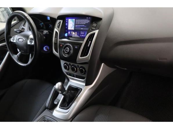 Ford Focus III с пробегом 2012 года, цена 620 000 рублей, 256000 км, хэтчбек, Автокод Объявления