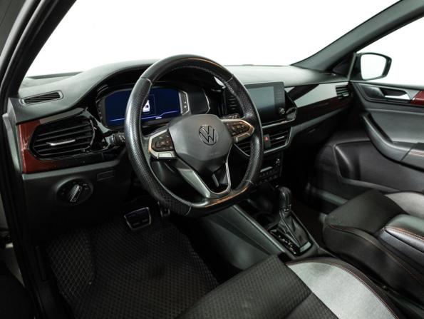 Volkswagen Polo VI с пробегом 2021 года, цена 1 899 700 рублей, 66217 км, лифтбек, Автокод Объявления