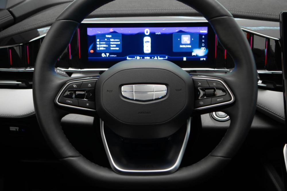 Geely Atlas II Москва  - изображение 11