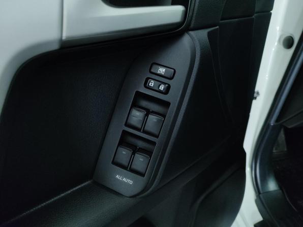 Toyota Land Cruiser Prado 150 Series Рестайлинг 2 с пробегом 2018 года, цена 5 099 000 рублей, 168499 км, внедорожник, Автокод Объявления
