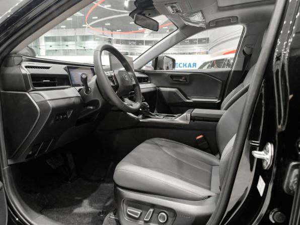 Toyota RAV4 VI (XA60) с пробегом 2026 года, цена 4 399 000 рублей, 22 км, внедорожник, Автокод Объявления