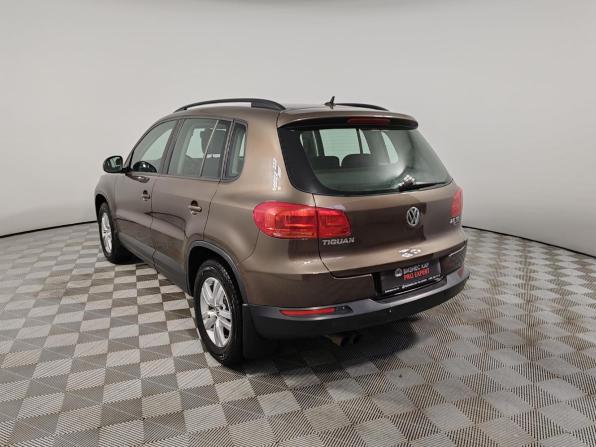 Volkswagen Tiguan I Рестайлинг с пробегом 2016 года, цена 1 555 000 рублей, 174251 км, внедорожник, Автокод Объявления