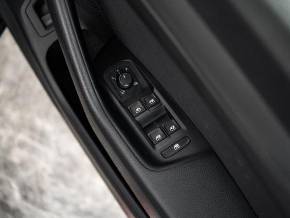 Volkswagen Passat B8 с пробегом 2015 года, цена 1 420 000 рублей, 138299 км, универсал, Автокод Объявления