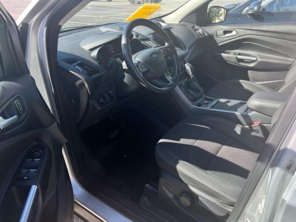 Ford Kuga II Рестайлинг с пробегом 2019 года, цена 1 597 000 рублей, 136000 км, внедорожник, Автокод Объявления