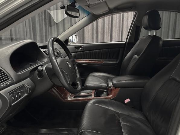 Toyota Camry V (XV30) Рестайлинг с пробегом 2005 года, цена 730 000 рублей, 420000 км, седан, Автокод Объявления