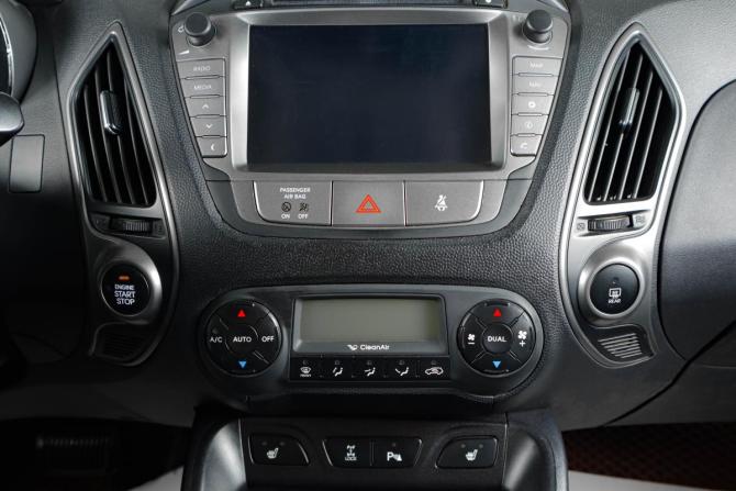 Hyundai ix35 I Рестайлинг с пробегом 2015 года, цена 1 599 000 рублей, 135000 км, внедорожник, Автокод Объявления