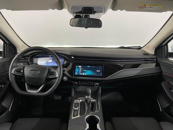 Omoda S5 с пробегом 2023 года, цена 1 900 000 рублей, 1467 км, седан, Автокод Объявления
