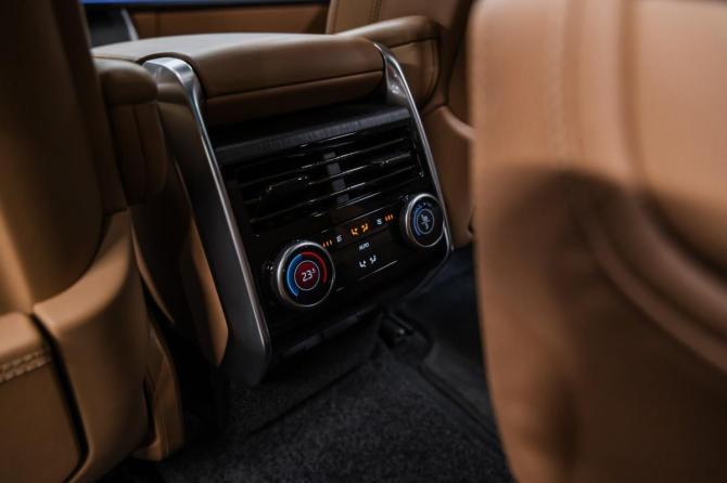 Новый Land Rover Range Rover V 2025 года, цена 23 490 000 рублей, внедорожник, Автокод Объявления