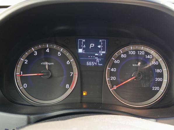 Hyundai Solaris I Рестайлинг с пробегом 2015 года, цена 1 119 600 рублей, 66540 км, седан, Автокод Объявления