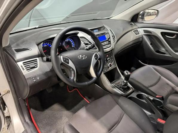 Hyundai Elantra V (MD) Рестайлинг с пробегом 2014 года, цена 995 000 рублей, 189522 км, седан, Автокод Объявления