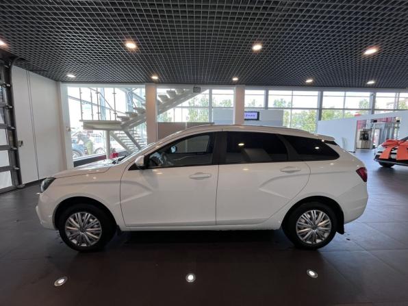 Lada (ВАЗ) Vesta I с пробегом 2019 года, цена 1 325 000 рублей, 58285 км, универсал, Автокод Объявления