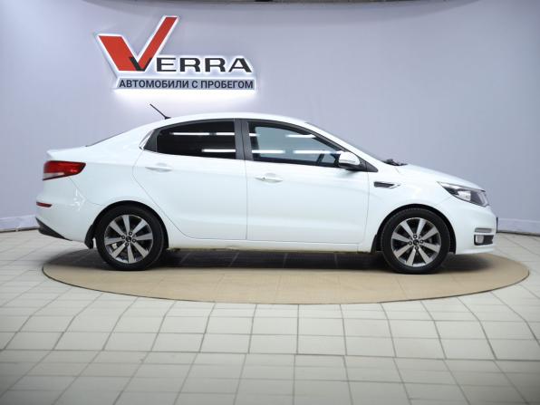 Kia Rio III Рестайлинг с пробегом 2016 года, цена 990 000 рублей, 189000 км, седан, Автокод Объявления