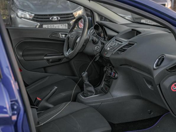 Ford Fiesta Mk6 Рестайлинг с пробегом 2016 года, цена 788 000 рублей, 109693 км, седан, Автокод Объявления