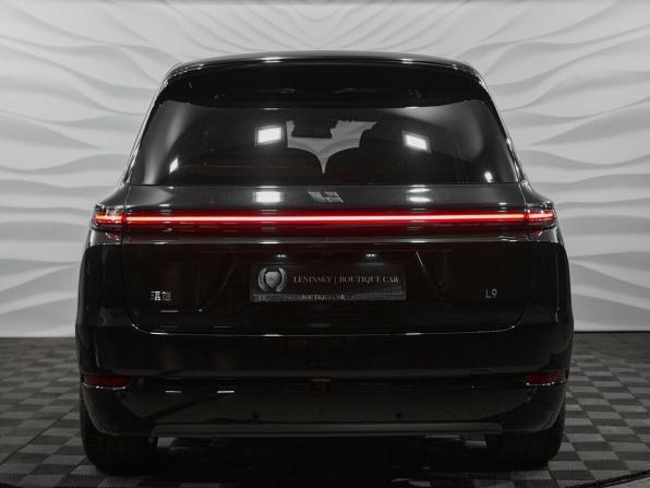 Новый Li Auto (Lixiang) L9 I Рестайлинг 2025 года, цена 11 790 000 рублей, внедорожник, Автокод Объявления