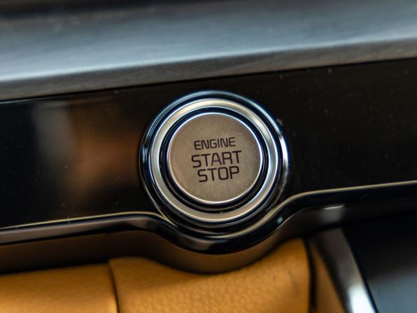 Kia Carnival IV с пробегом 2020 года, цена 2 998 000 рублей, 197211 км, минивэн, Автокод Объявления